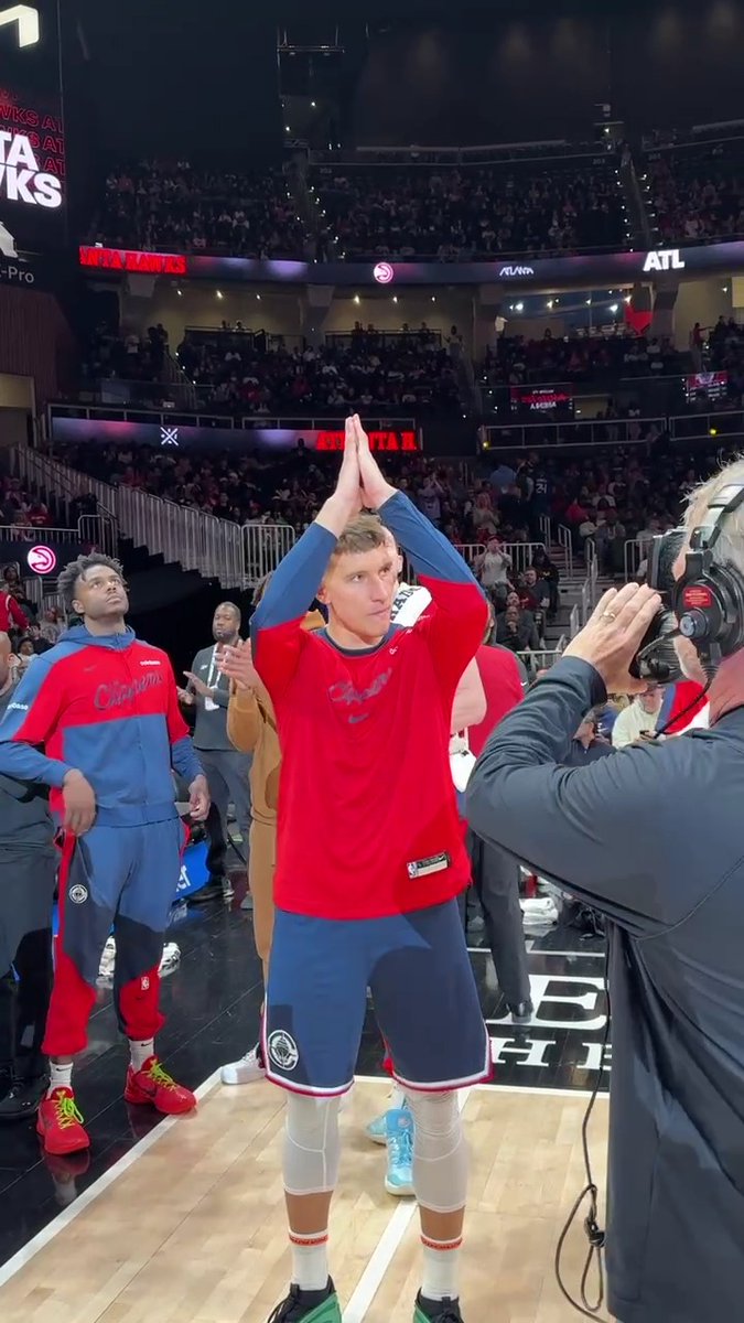The fans State Farm Arena welcome Bogi back to Atlanta 🫶