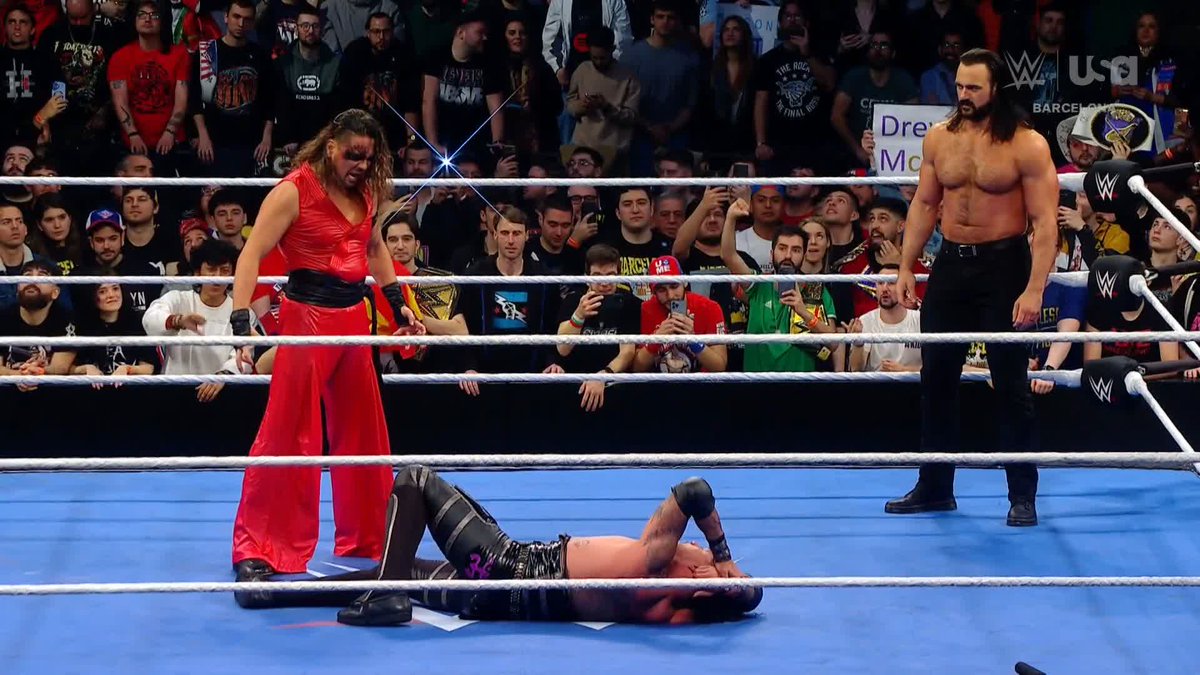 .Drew 👀 Shinsuke Nakamura Shinsuke Nakamura and Drew McIntyre just attacked Damian Priest 😱 #SmackDown