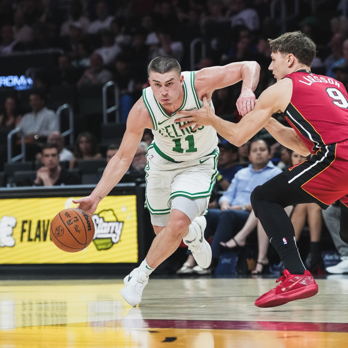 Payton got SICK wit it 🤢 Tonight's JetBlue Play of the Game was nasty