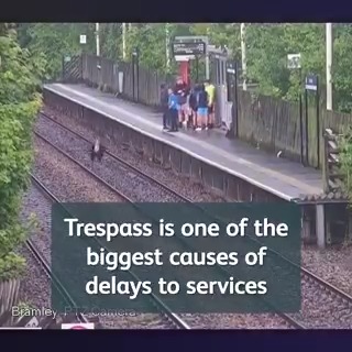 😰 A life is risked on the railway every half-hour ... Trespass is one of the biggest causes of train delays. ⚠️ Stay off the tracks. #SafetySaturday