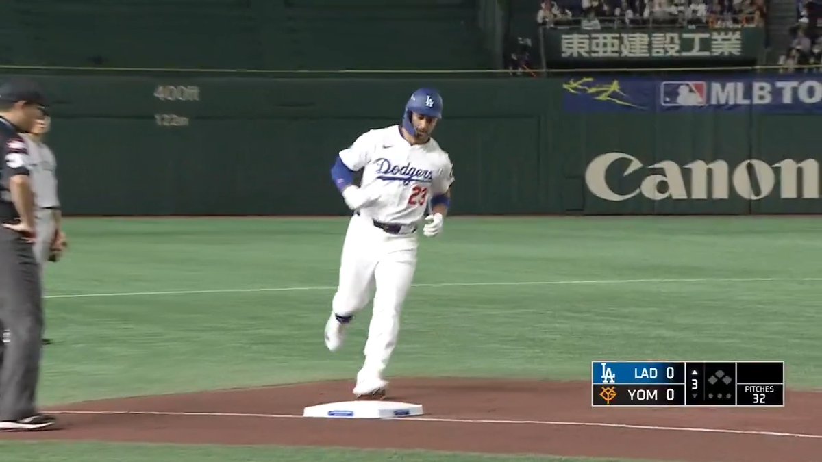 新加入のコンフォートが先制ホームラン🔥 ライトスタンド中段に叩き込む！1-0 🎥Los Angeles Dodgers #ドジャース #コンフォルト