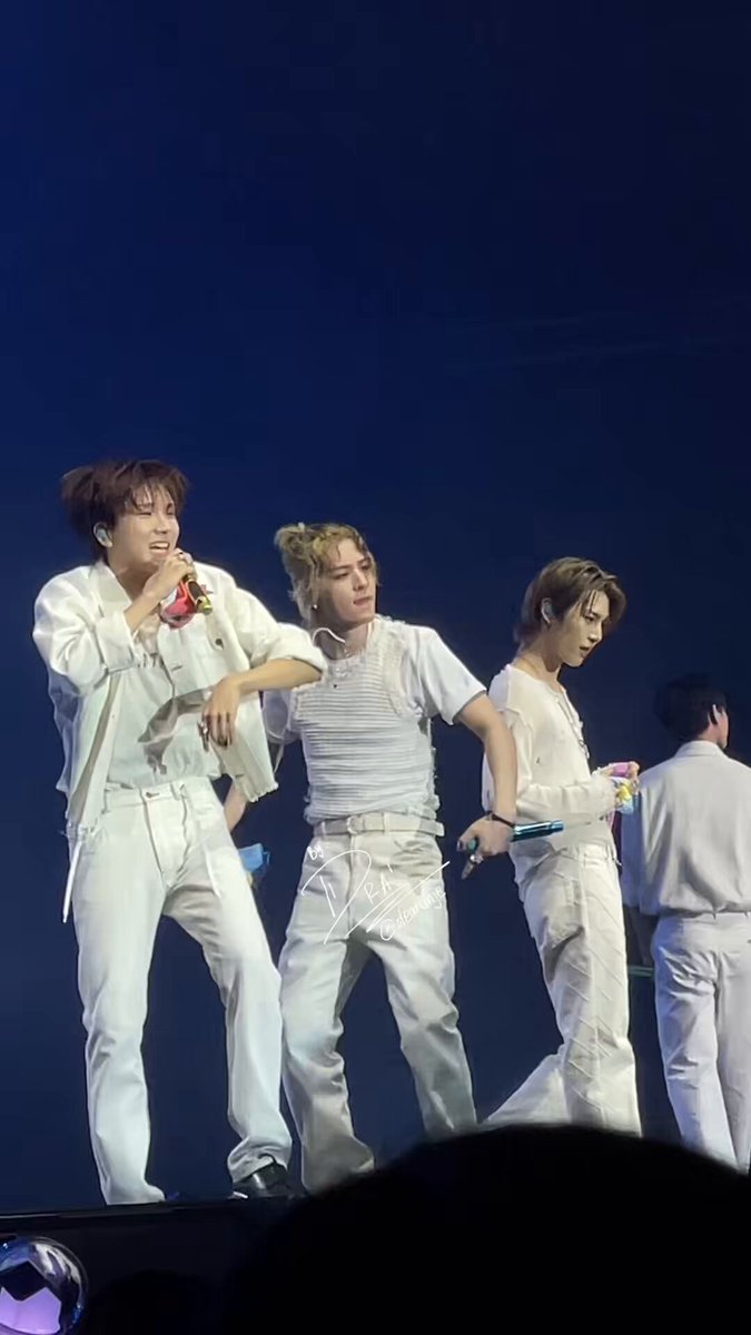 TAESHAN FADEAWAY🧎🏼‍♀️🧎🏼‍♀️ #KNOCK_ON_Vol_1_IN_SINGAPORE #BOYNEXTDOOR #BND