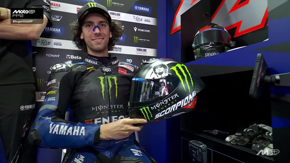 Lovely touch from Alex Rins, paying tribute to Maradona on his helmet! 🇦🇷 ⚽ #ArgentinaGP