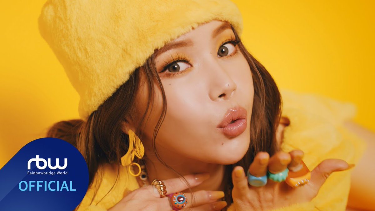 3 years ago today, Solar released her 1st Mini Album ‘容 : FACE’ with title track ‘HONEY’