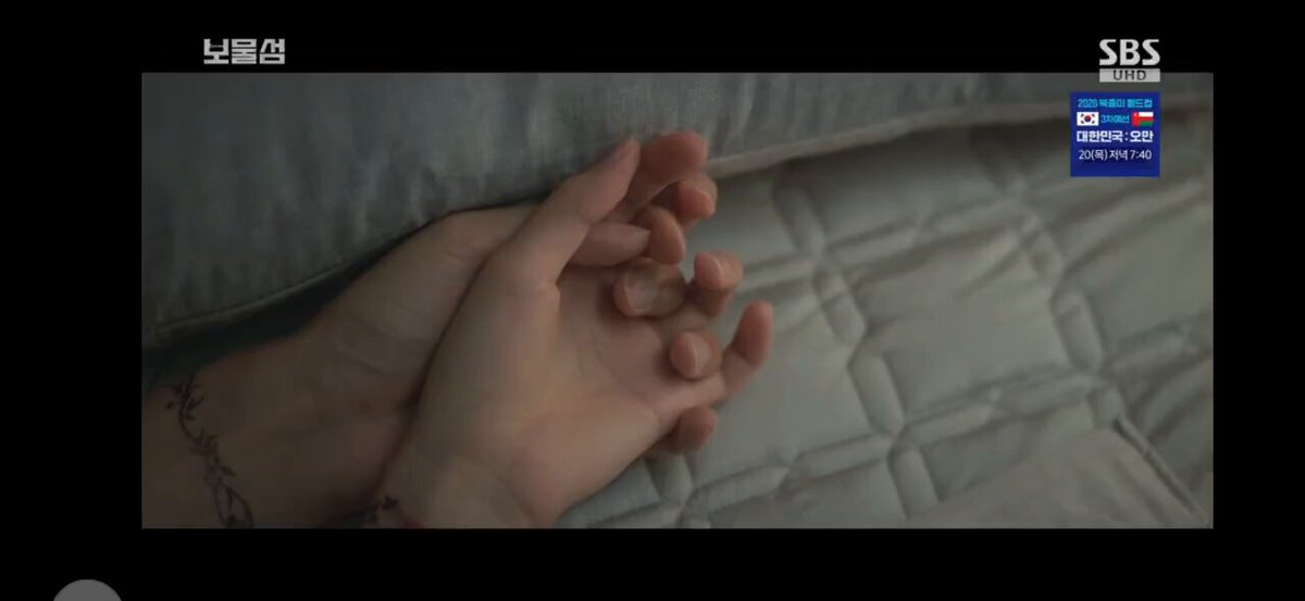 Kıza kızıyorum falan ama ikisinin de mutlu olmasını istiyorum yaa Dongju nun ondan başka sevdiği kimse kalmadı hayatında 🥺 #BuriedHearts