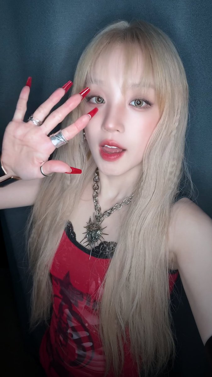 𝙒𝙤𝙪𝙡𝙙 𝙮𝙤𝙪 𝙥𝙡𝙖𝙮 𝙩𝙝𝙚 '𝙍𝙖𝙙𝙞𝙤' 𝙩𝙤𝙢𝙤𝙧𝙧𝙤𝙬? 우기(YUQI) Digital Single [Radio (Dum-Dum)] 📻 2025.03.17. 6PM (KST) Pre-Save🔗 #여자아이들 #GIDLE #우기 #YUQI #Radio
