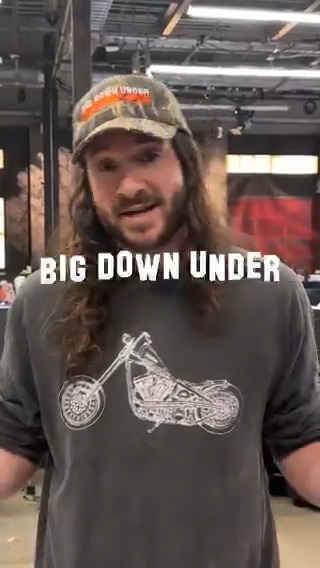 Can #TMZ staffers guess famous Australian animals? 🤔👀 The host of our new podcast BIG DOWN UNDER CHARLIE COTTON finds out — and some of the results are HILARIOUS 😂 LISTEN NOW 👉