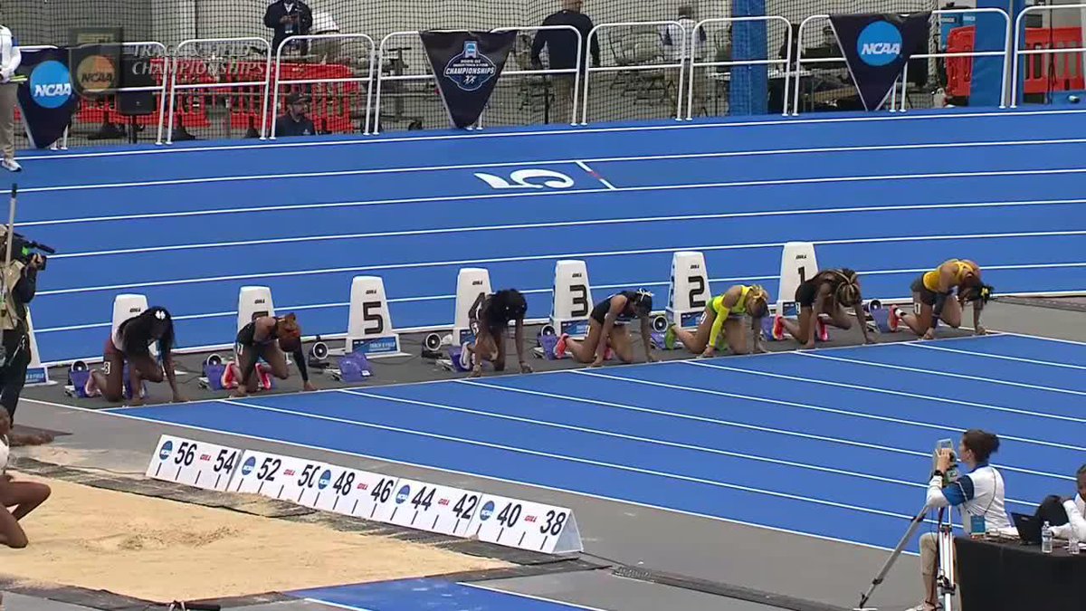 🏆 𝐍𝐂𝐀𝐀 𝐂𝐇𝐀𝐌𝐏𝐈𝐎𝐍 🏆 Dajaz DeFrand 🇭🇹🇺🇸 wins the 60m title with a PR of 7.09! 📺 ESPN+
