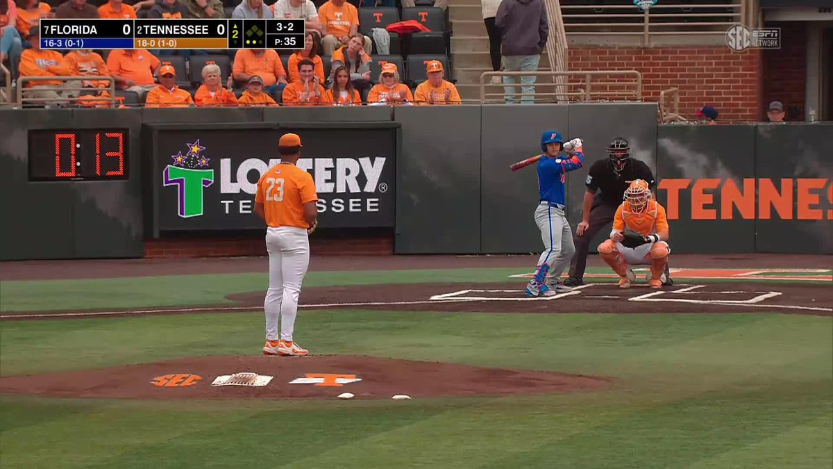 A Jay Abernathy catch, approved by Hunter Ensley. 📺 #GBO // #BeatUF