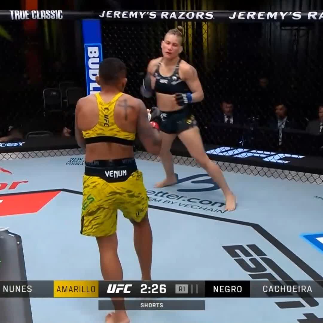 Booom 💥 La mandó a dormir #UFCVegas104