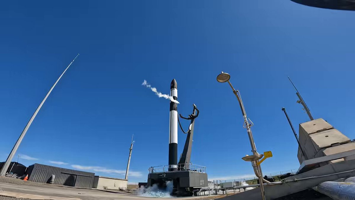 Sweet camera angle from last nights launch.