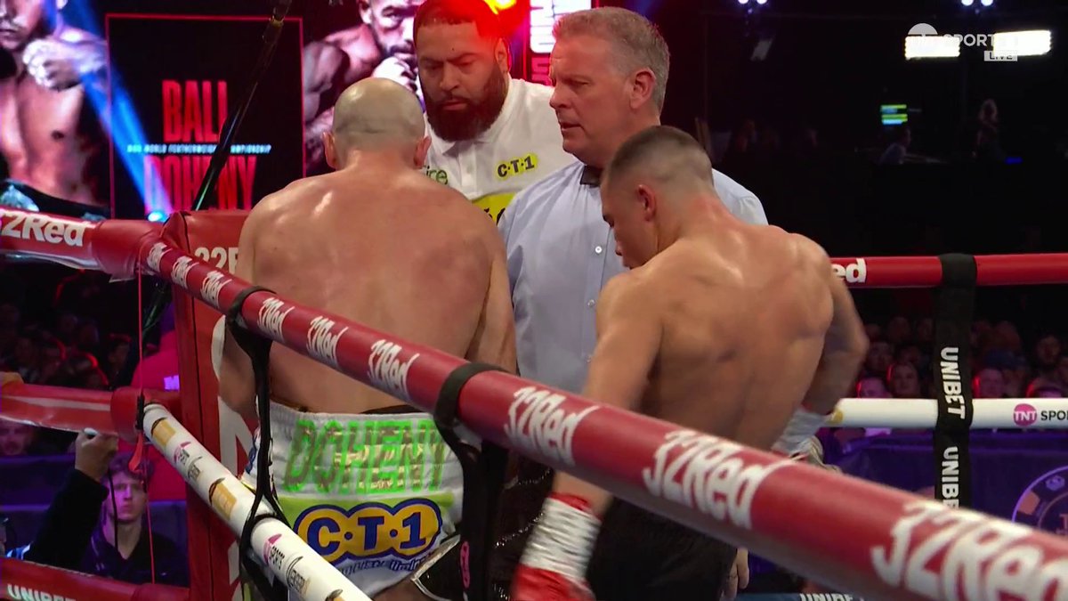 Tensions boil over at the end of the first between Nick Ball and TJ Doheny 🫣 #BallDoheny 📺 TNT Sports &amp; discovery+ UK