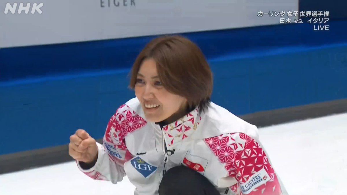 【速報動画📺NHKBSでLIVE中】 #カーリング女子世界選手権🥌 第5エンド 日本が5点リードして前半終了 味方の石を使って 相手のNo.2ストーンをはじき出す! #吉村紗也香 選手の1投目 イタリア 3-8 日本 👇日本代表の情報 試合結果 動画はHPへ #カーリング