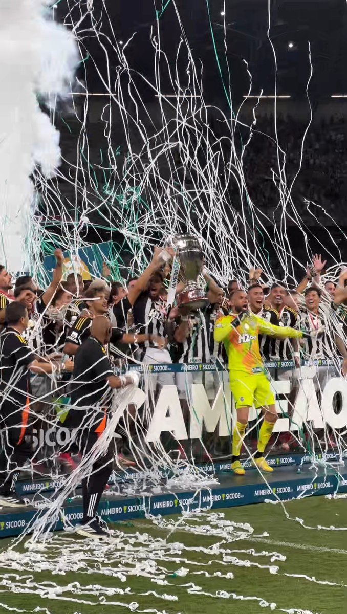 🔺 #HexaPaixãoMandaEmMinas e ganhou mais um vez! 🏆🏆🏆🏆🏆🏆 HEXACAMPEÃO! 🏴🏳️