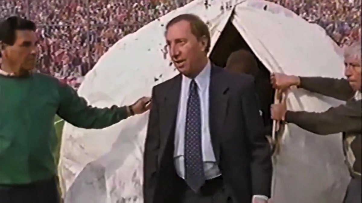 Un legado eterno 🇦🇹 Hoy cumple 87 años Carlos Salvador Bilardo, uno de los grandes exponentes de la filosofía Pincharrata, multicampeón como técnico y jugador. ¡Feliz cumpleaños, Doctor! 🥂