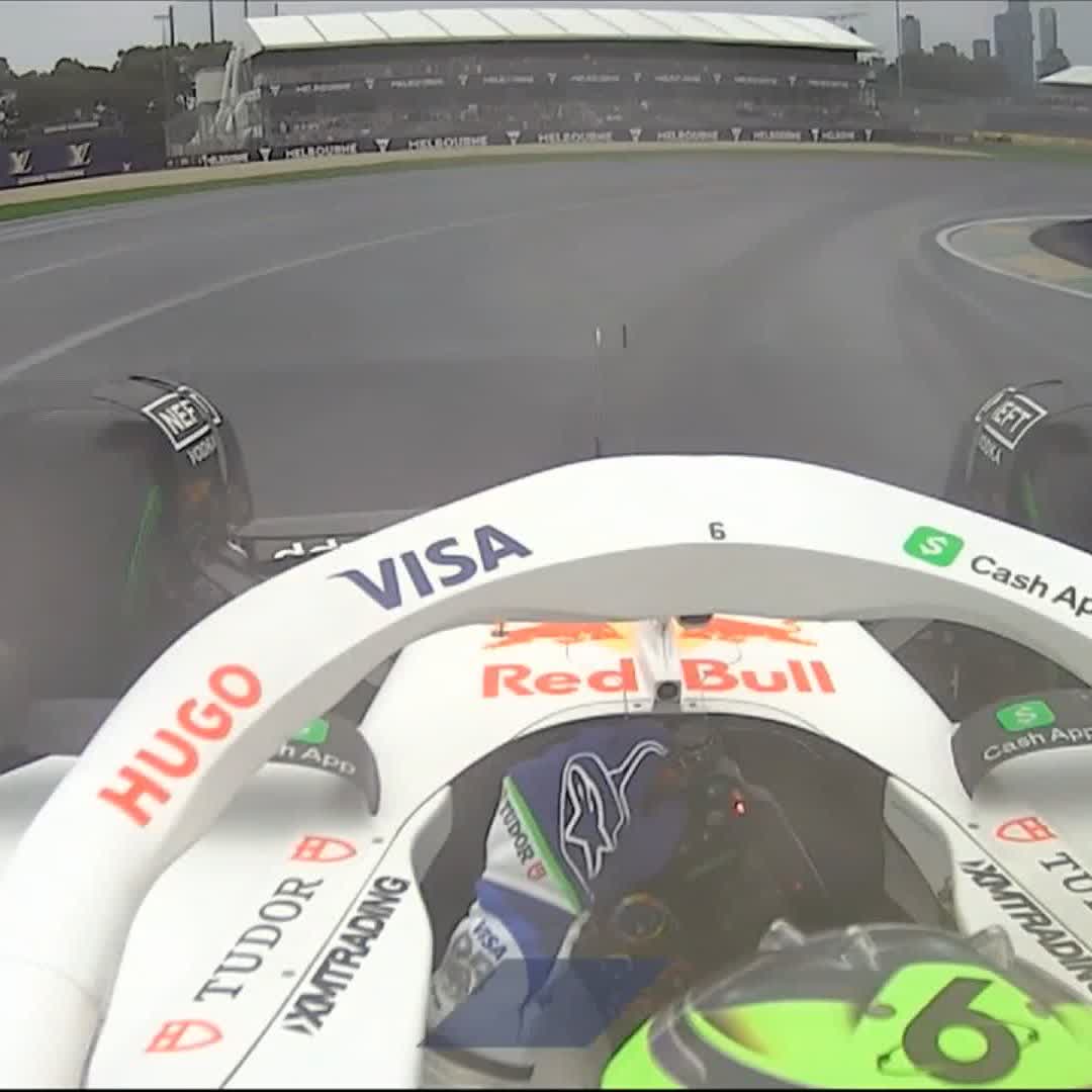 ABORTED START! ❌ Isack Hadjar crashes on the formation lap 😟