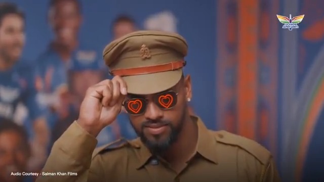 Nicholas Pooran as Robinhood Pooran. 🤣
