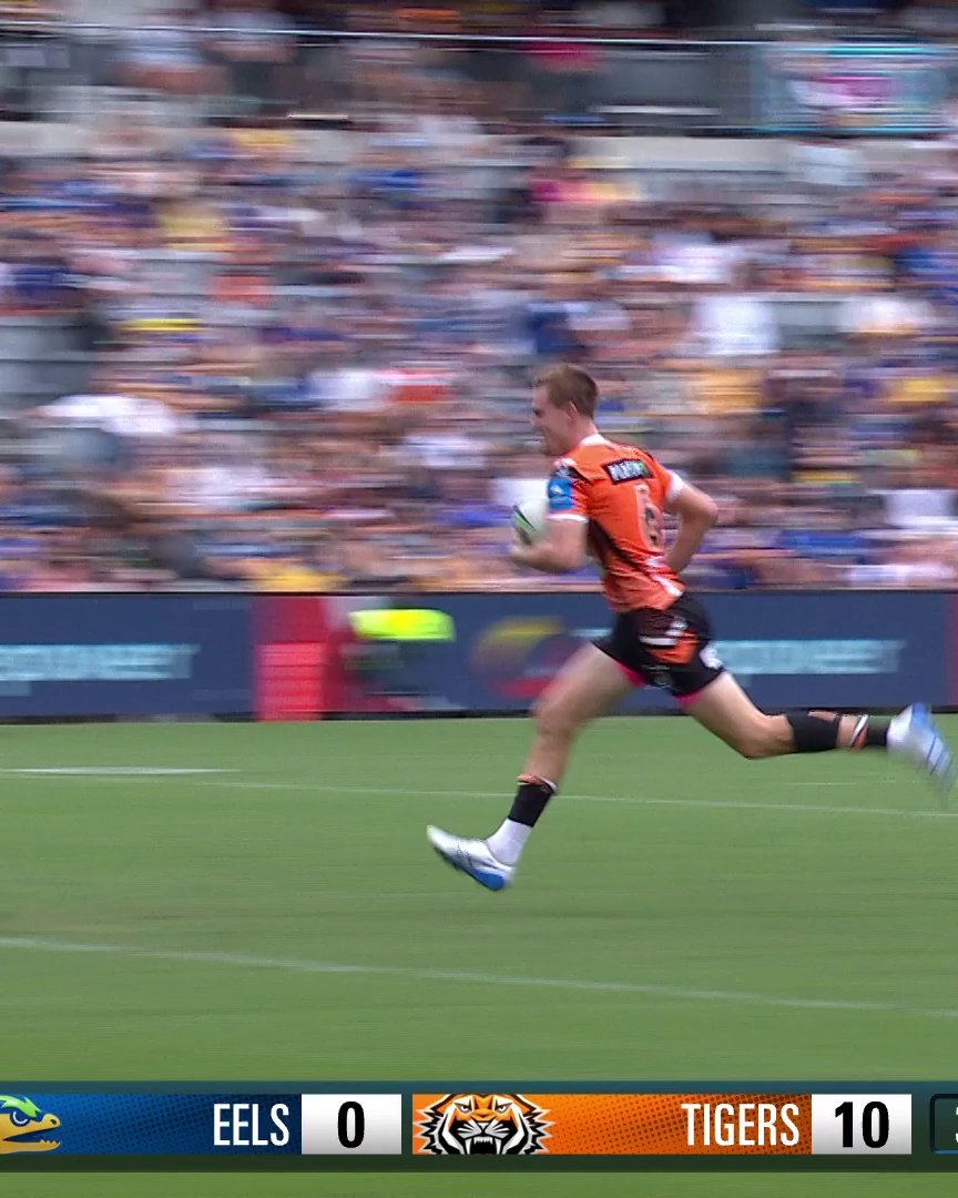 Take a bow, Jahream Bula! 👏 #NRLEelsTigers