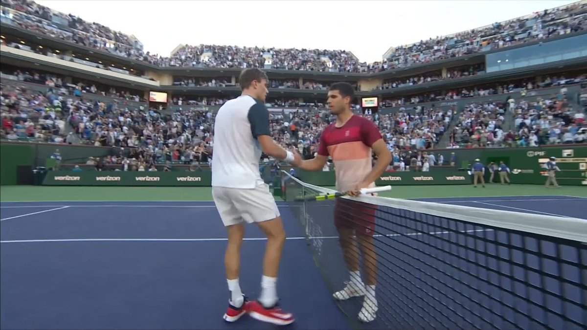 Jack Draper booked his place in the Indian Wells final after defeating Carlos Alcaraz (6-1, 0-6, 6-4) 👏