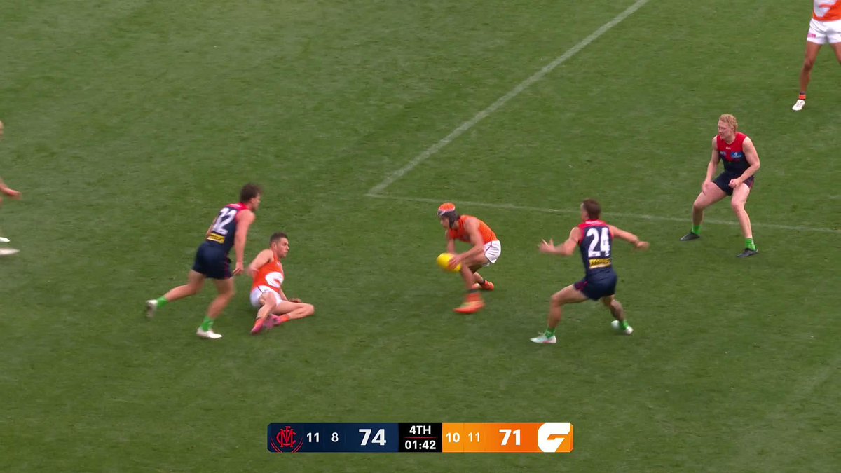 THE GIANTS GO END-TO-END TO STEAL THE GAME! 😱 #AFLDeesGiants