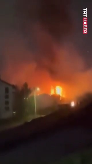 Kuzey Makedonya'da bir gece kulübünde yangın çıktı: En az 50 kişi hayatını kaybetti.