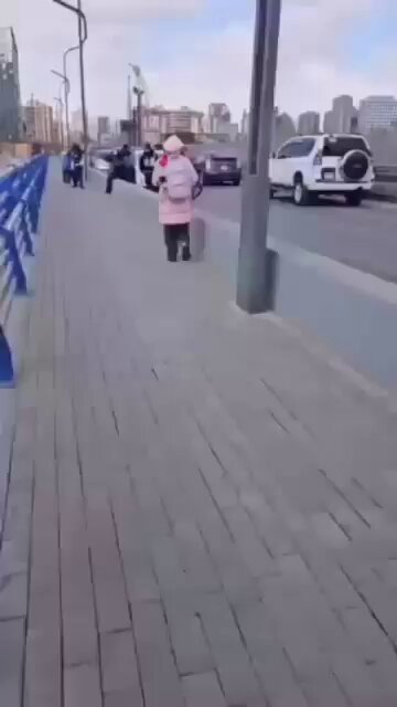 Шаардлага тавиад биелүүлэхгүй бол хүч хэрэглэх нь зөв...‼️‼️‼️ Бацаанууд хуультай, дүрэмтэй улсад амьдардаг гэдгээ мэдрэх хэрэгтэй‼️‼️‼️