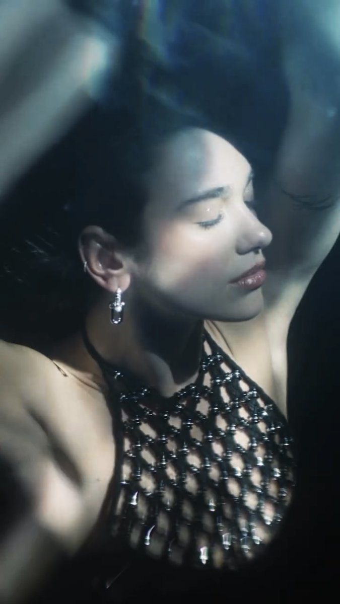 📹 | “RADICAL OPTIMISM THE TOUR, STARTING TOMORROW LETS GOOOO ⚡🌊” — DUA LIPA via Instagram (16/03)