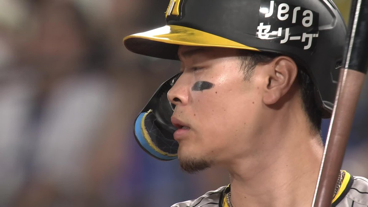 石川達也投手。なんでベイスターズ戦力外なったんだろ。