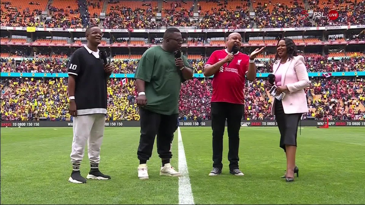 Thabiso Mhlongo, Sol Phenduka and PD Jokes have made their way onto the FNB Stadium pitch to join Carol Tshabalala and it's chaos 😂🗣️ 📺 Stream #BetwayPrem live: