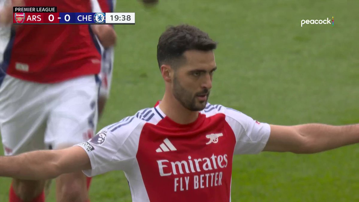 MIKEL MERINO. Arsenal strike on a set piece yet again! 😲 📺 Peacock | #ARSCHE