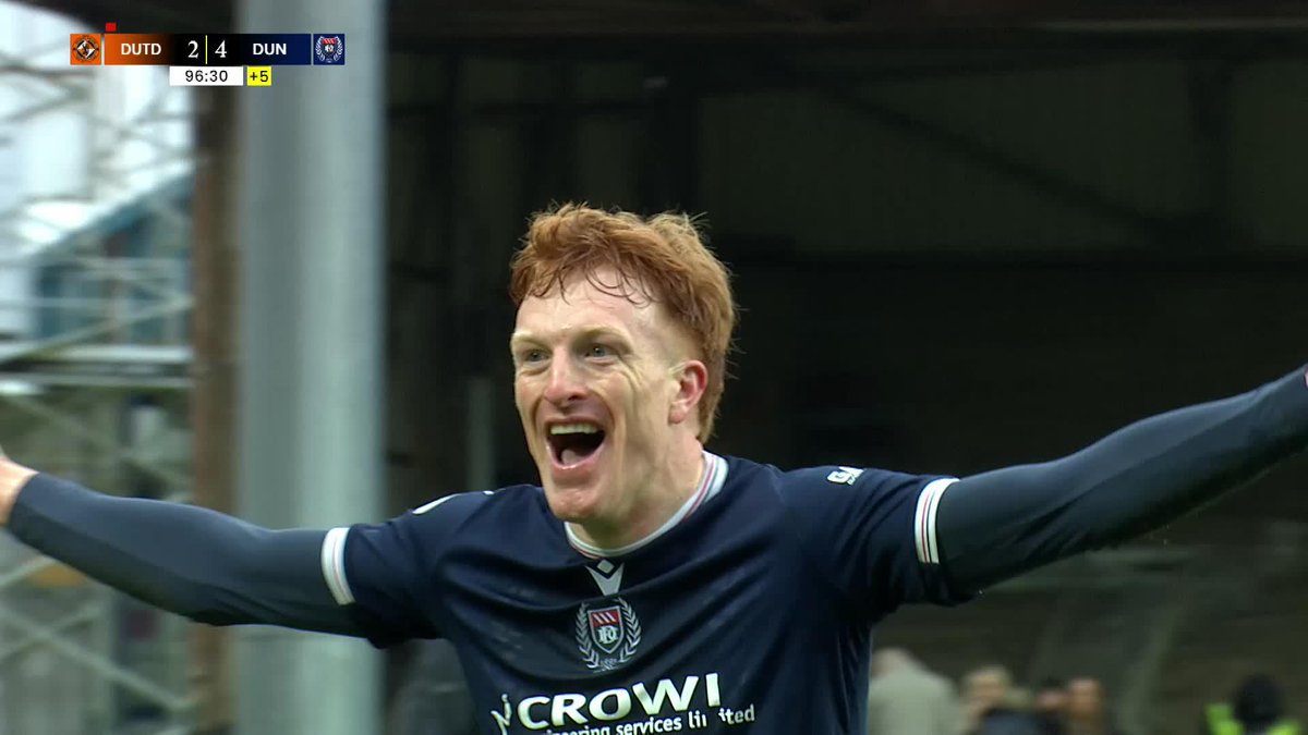 Simon Murray just had to get in on the act! 👀 With the final kick of the game, he makes it 4-2 and seals a memorable win at Tannadice for Dundee Football Club 🔵 𝑃𝑟𝑒𝑠𝑒𝑛𝑡𝑒𝑑 𝑏𝑦 @𝑆𝐵𝐾 | 18+ | 𝑃𝑙𝑒𝑎𝑠𝑒 𝐺𝑎𝑚𝑏𝑙𝑒 𝑅𝑒𝑠𝑝𝑜𝑛𝑠𝑖𝑏𝑙𝑦