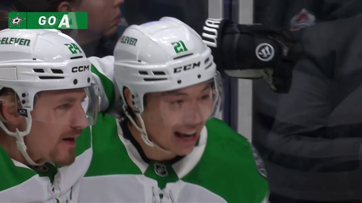 PRETTY PASSING PLAY! 🤩 And it's Mikko Rantanen that starts this play off! 🇺🇸: @NHL_on_TNT & Sports on Max ➡️ 🇨🇦: Sportsnet or stream on Sportsnet+ ➡️