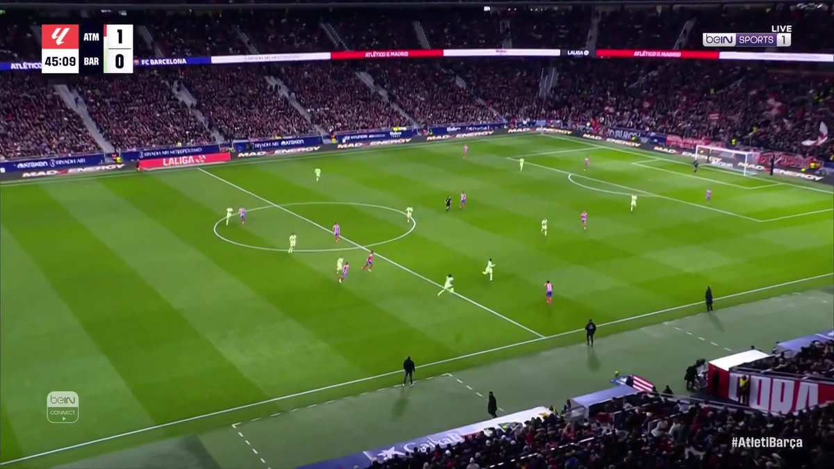 ألفاريز يفتتح التسجيل لأتليتيكو مدريد أمام برشلونة #الدوري_الإسباني #أتليتيكو_مدريد #برشلونة