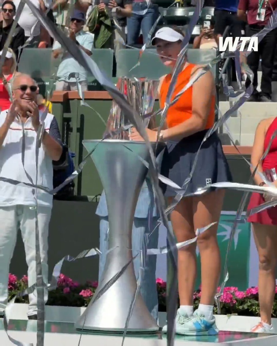 🎶 para-para-paradise, para-para-paradise for Mirra 🎶 #TennisParadise
