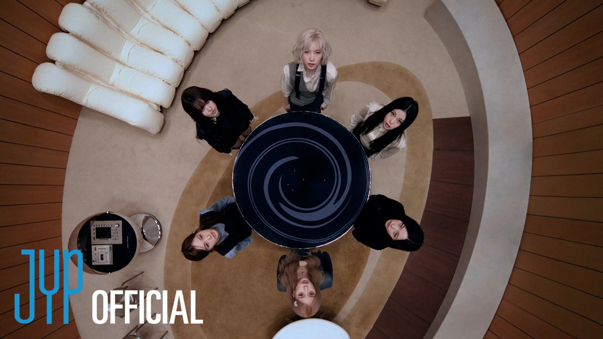 NMIXX(엔믹스) “KNOW ABOUT ME” M/V #NMIXX #엔믹스 #Fe3O4_FORWARD #KNOW_ABOUT_ME