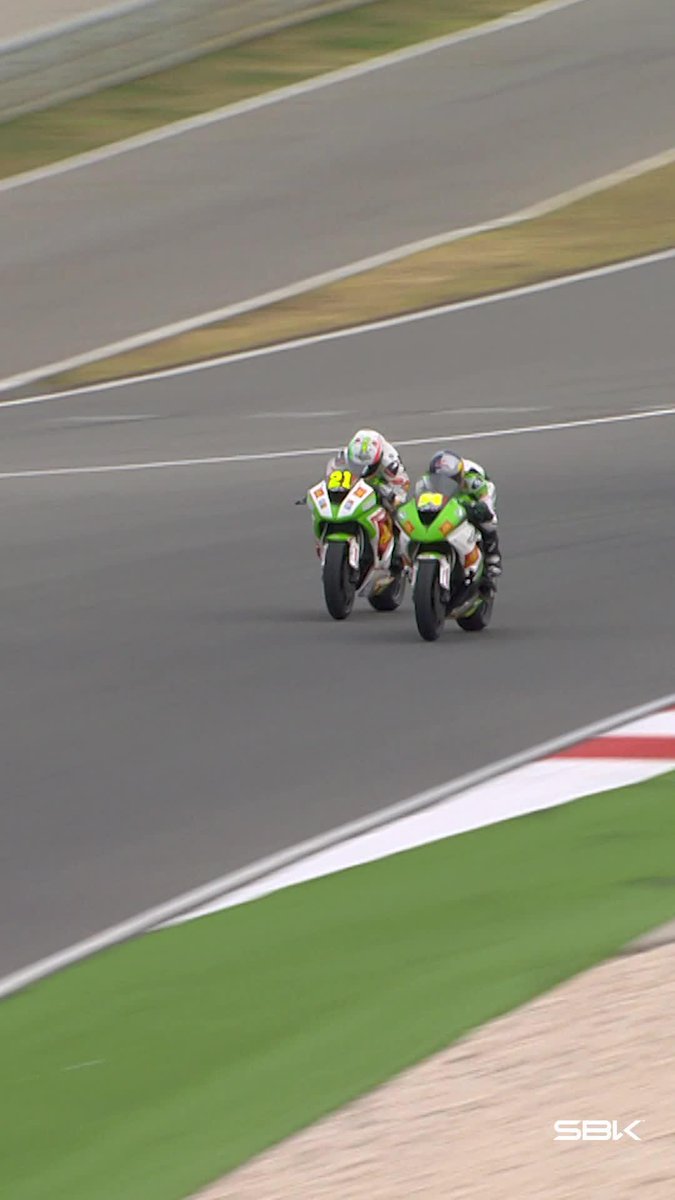 A true Portimao classic. No intro needed. Just pure racing. 😮‍💨⚔️ #PortugueseWorldSBK 🇵🇹 #WorldSBK