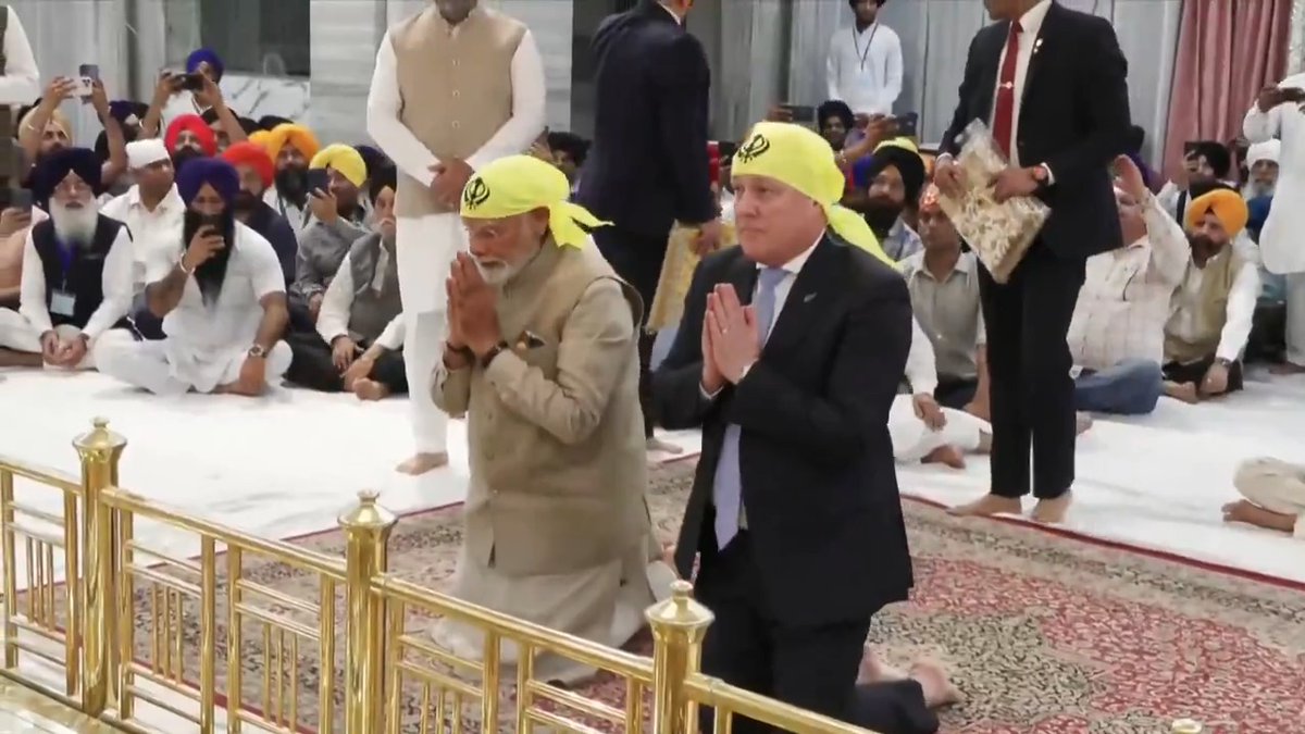 PM Shri Narendra Modi and PM Christopher Luxon of New Zealand paid obeisance at Gurudwara Rakab Ganj Sahib in New Delhi.