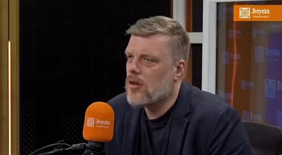 Priorytety obecnej władzy 🔥 ➡️Rząd Tuska zrezygnował z pieniędzy przeznaczonych na budowę fabryk leków w Polsce, i rozdał je w formie dopłat do samochodów elektrycznych‼️