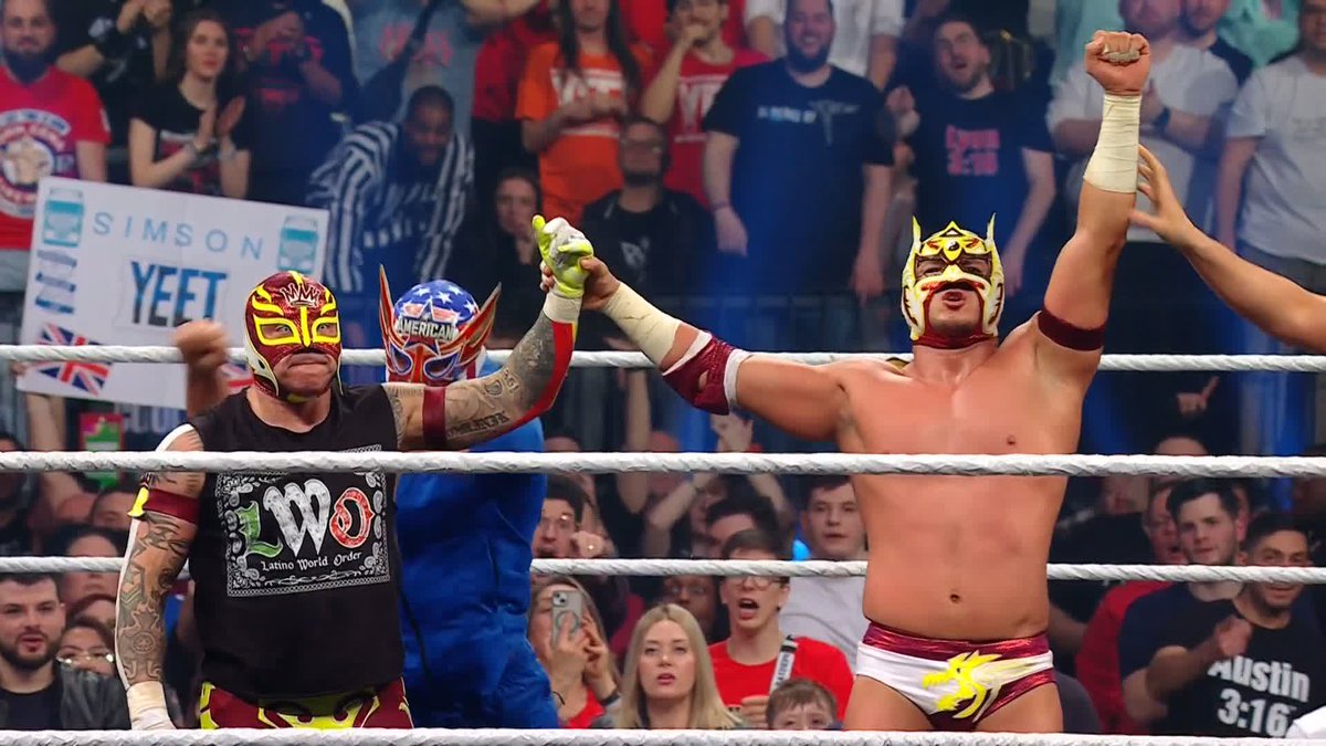 #WWERaw GM Adam Pearce should sign that new luchador before Nick Aldis can! ๐