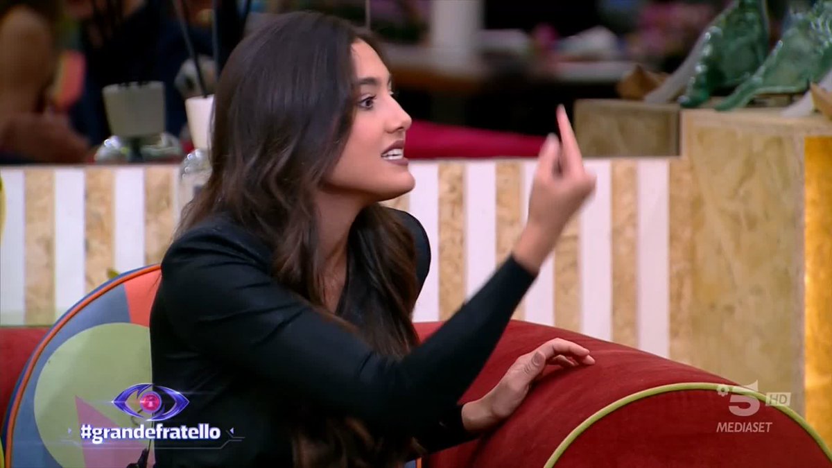 Dopo alcune parole di Tommaso su Zeudi, è il momento di un confronto tra i due 🔥 #GrandeFratello