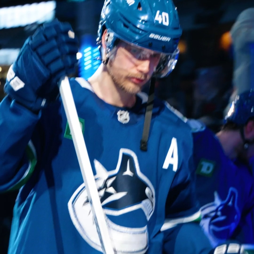 🗣️ LET'S GO PETEY 🗣️ With six points in his last four games, including Saturday's goal against the Blackhawks, give it up for Elias Pettersson!