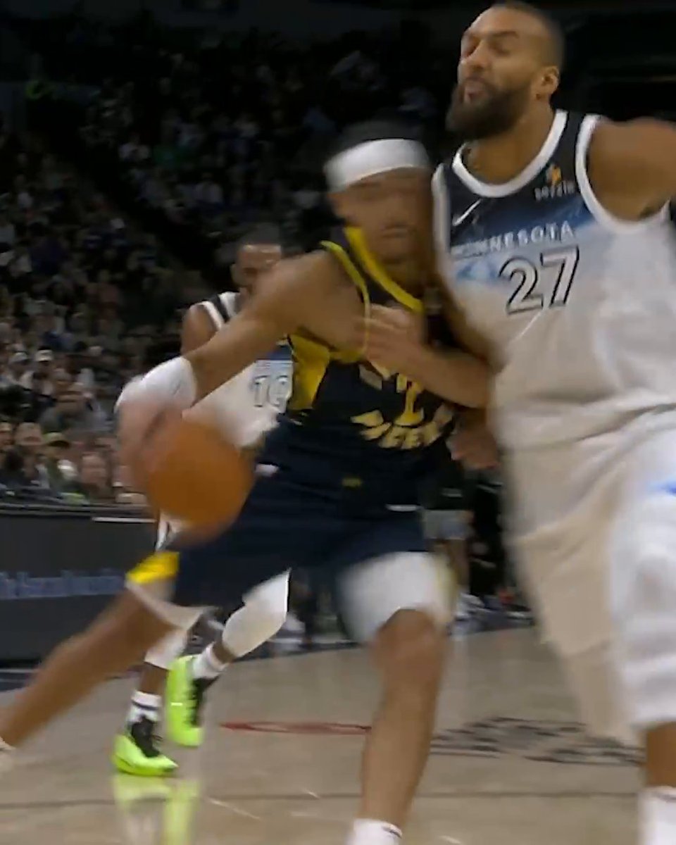 Rudy Gobert was ejected for a flagrant foul 2 on this play. Andrew Nembhard also received a second technical foul and was ejected.