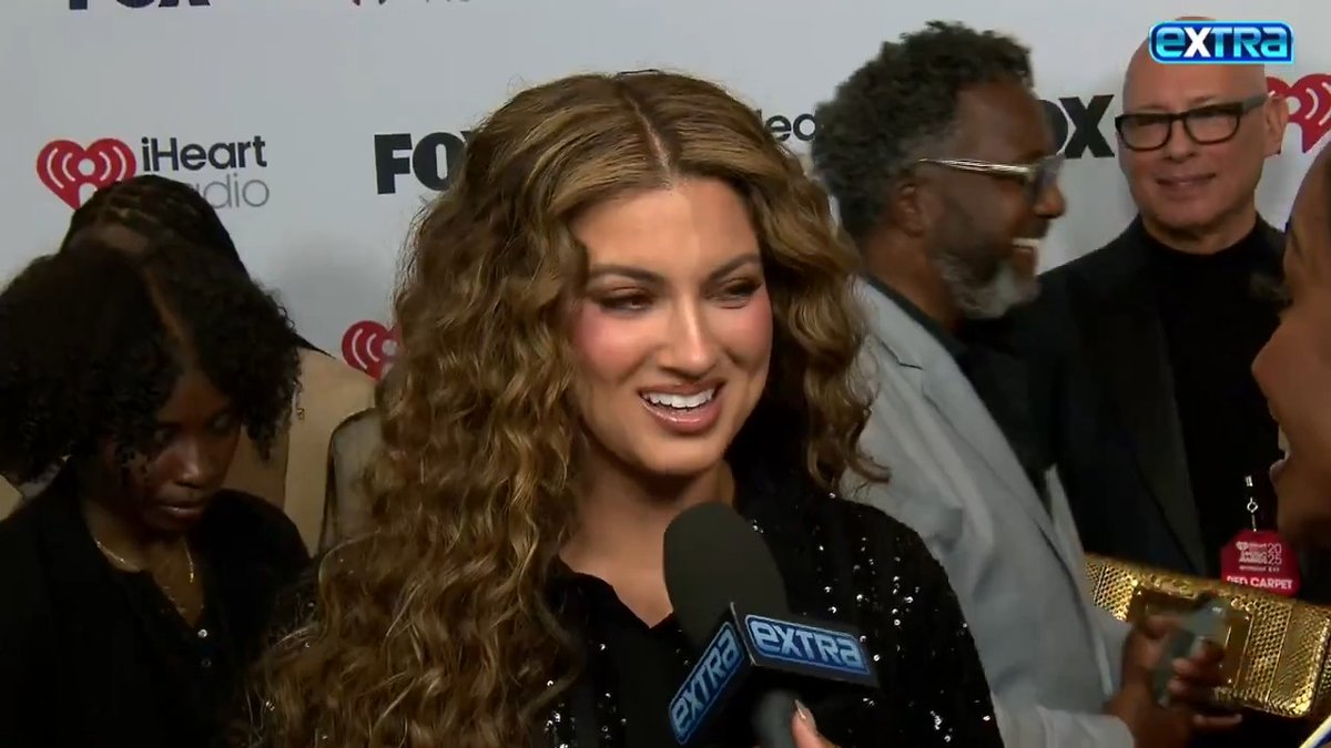 Tori Kelly (tori kelly) talks honoring Mariah Carey at the #iHeartAwards2025: "She's just the best." 👏❤️