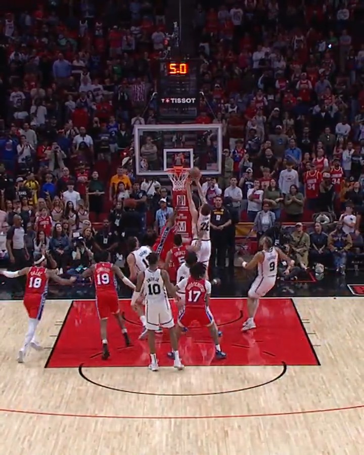 ALPEREN SENGUN FORCES OT WITH A TIP IN 🤯 TOUGH BLOW FOR PHILLY