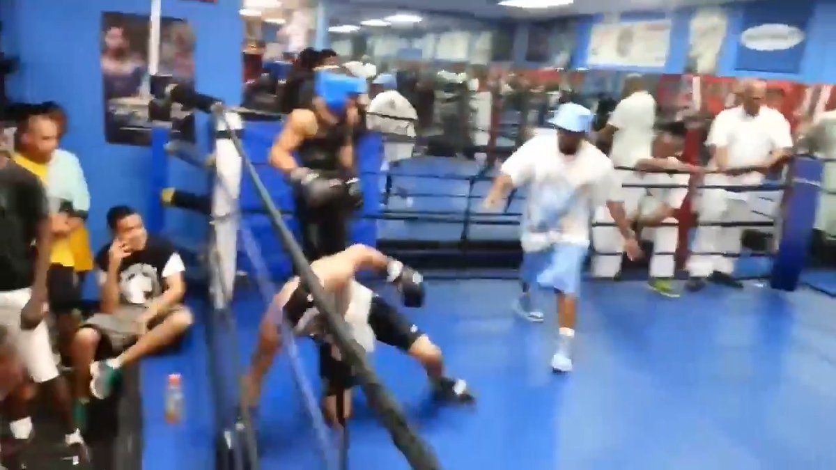 ⏪ Throwback to when Teofimo Lopez and Gervonta Davis sparred as teenagers. [🎥 teofimolopezsr]