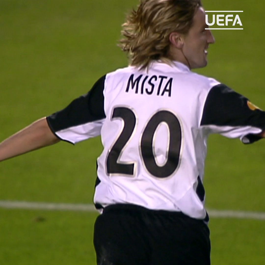 📅 #TalDíaComoHoy hace 106 años, se fundaba el Valencia CF Lo celebramos con este gol de Mista en la final de 2004 🤩 #UEL