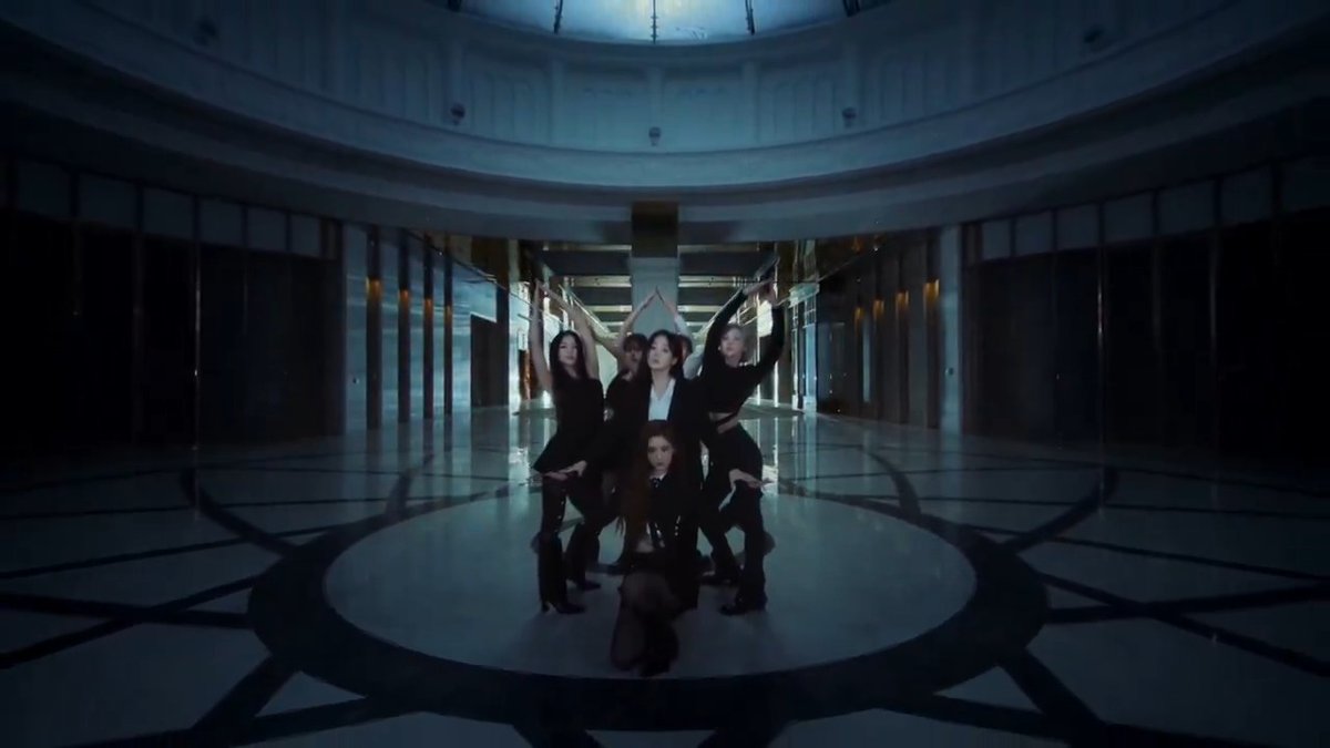 CLEARER LOOK OF NMIXX 'KNOW ABOUT ME' DANCE BREAK