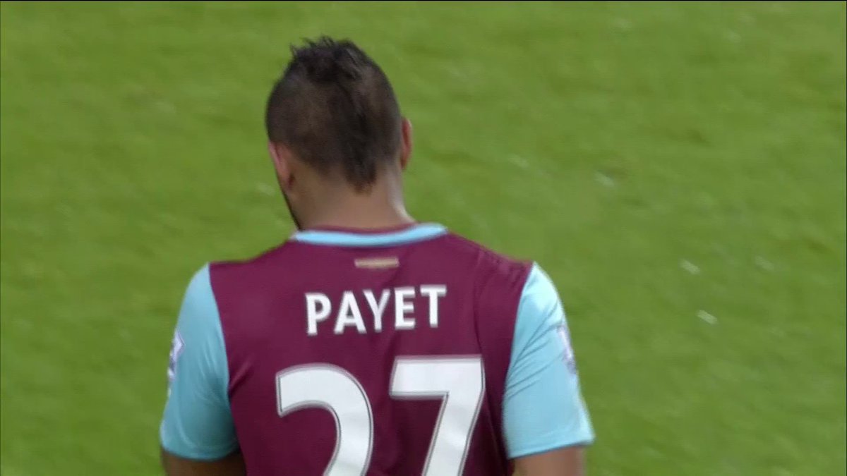 On est le 18 mars et on pense à Dimitri Payet avec le maillot de West Ham 🤩 #PremierLeague