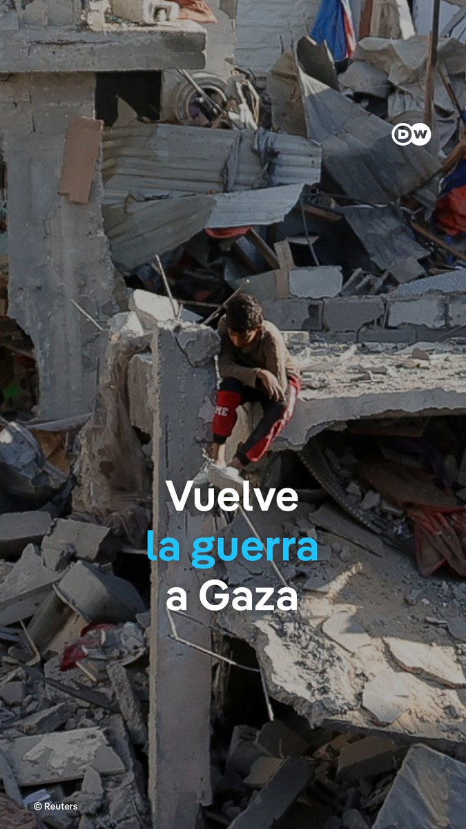 Israel vuelve a bombardear #Gaza y mata a más de 400 personas en una oleada de ataques Con bombardeos masivos, Israel ha decidido echar por tierra el frágil alto el fuego en Gaza. Si bien el Ejército israelí había realizado mortíferos ataques durante la tregua, en estos dos meses no había agredido la franja con tanta violencia, matando en cinco horas a más de 400 palestinos en el centro y sur del enclave, según las autoridades sanitarias locales. Las Fuerzas de Defensa de Israel acusan a la milicia islamista Hamás, considerada terrorista por varios países, de optar por la guerra al no liberar a los rehenes que tiene en su poder. Hamás había insistido en los términos originales del acuerdo de cese el fuego, que estipulaban la retirada de las tropas israelíes del enclave palestino.