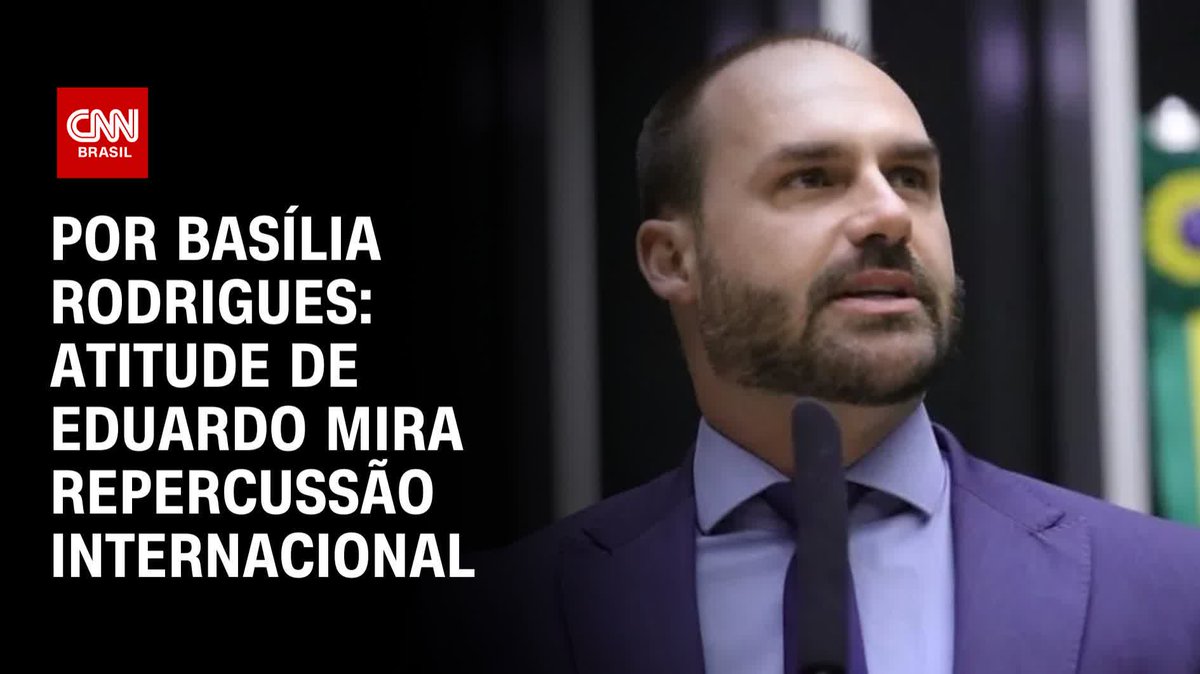 Por Basilia Rodrigues 📺: A decisão do deputado federal Eduardo Bolsonaro (PL-SP) de pedir licença da Câmara para ficar nos Estados Unidos faz parte da estratégia para dar repercussão internacional à situação do ex-presidente Jair Bolsonaro (PL). #CNNBrasil360